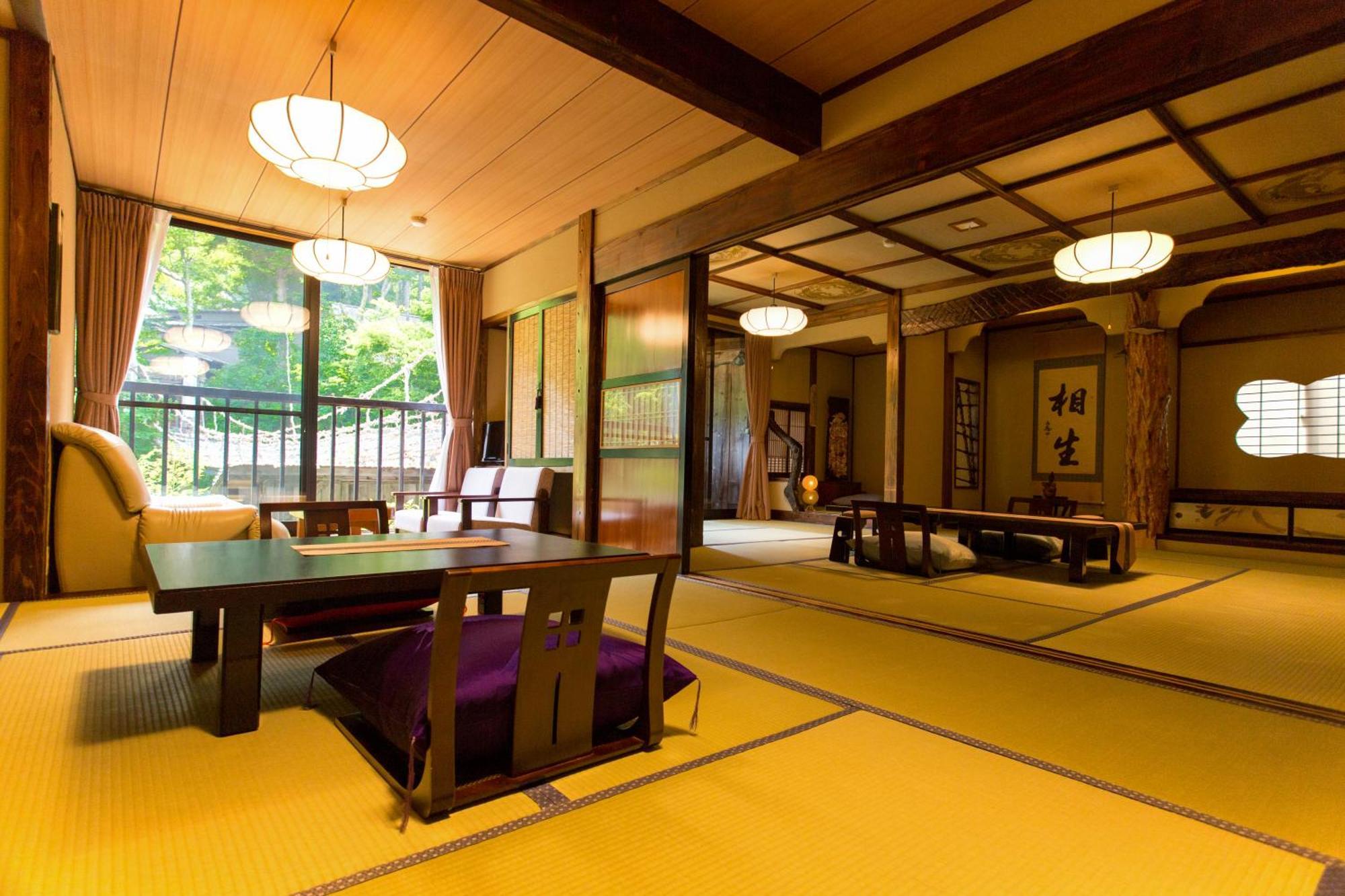 Honke Bankyu Hotel Nikko Buitenkant foto