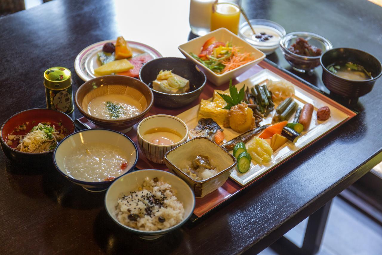 Honke Bankyu Hotel Nikko Buitenkant foto
