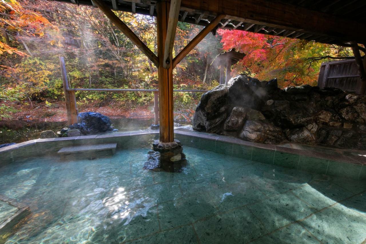 Honke Bankyu Hotel Nikko Buitenkant foto